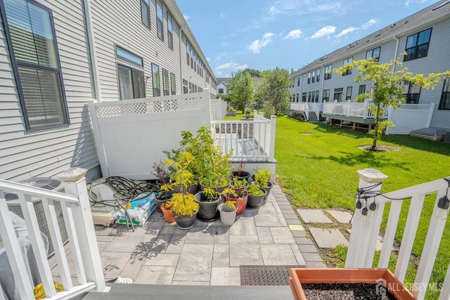 15 Clover Lane, Monroe, NJ 08831