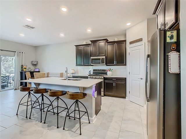 1055 OAK BLUFF DRIVE, Davenport, FL 33837