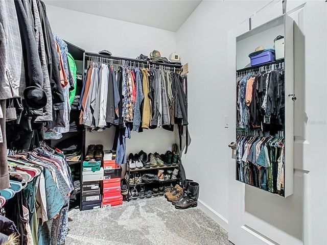 1055 OAK BLUFF DRIVE, Davenport, FL 33837