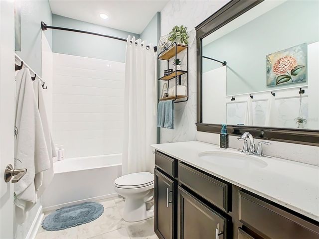 1055 OAK BLUFF DRIVE, Davenport, FL 33837