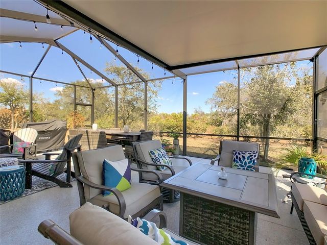 1055 OAK BLUFF DRIVE, Davenport, FL 33837