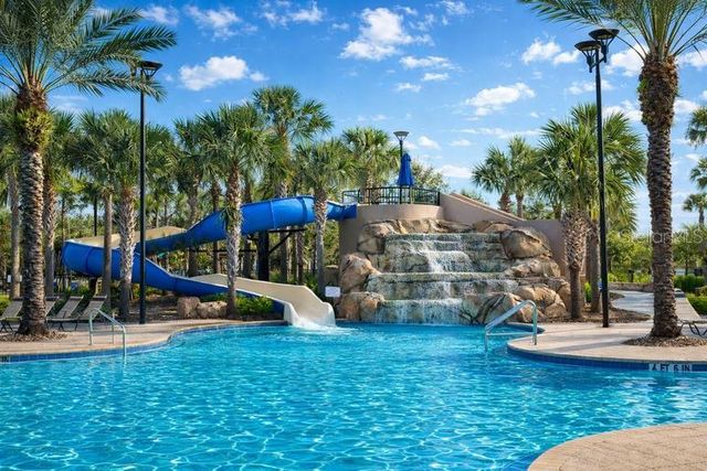 1055 OAK BLUFF DRIVE, Davenport, FL 33837