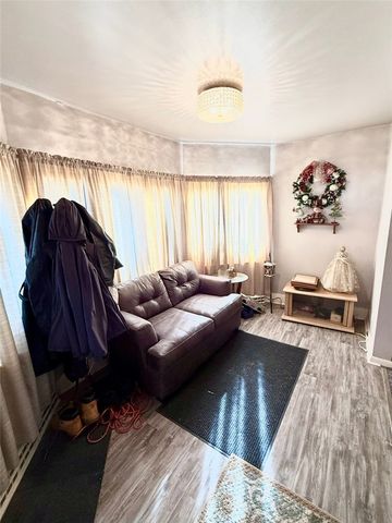 544 Pearl St, Brownsville, PA 15417