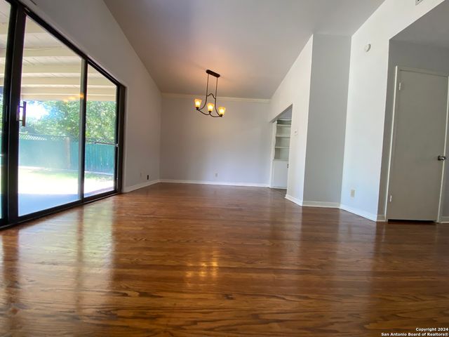 242 Fennel, San Antonio, TX 78213