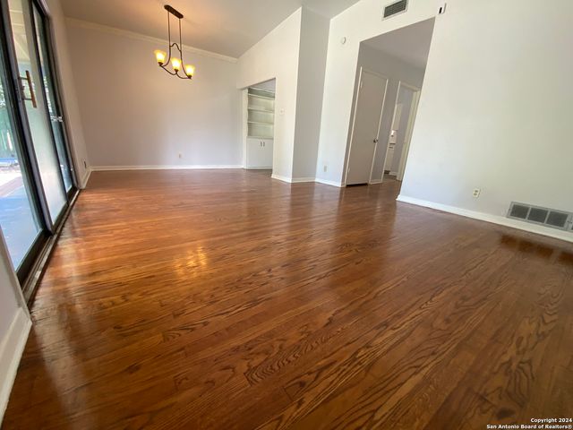 242 Fennel, San Antonio, TX 78213