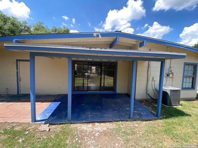 242 Fennel, San Antonio, TX 78213