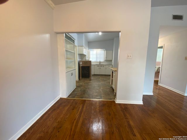 242 Fennel, San Antonio, TX 78213