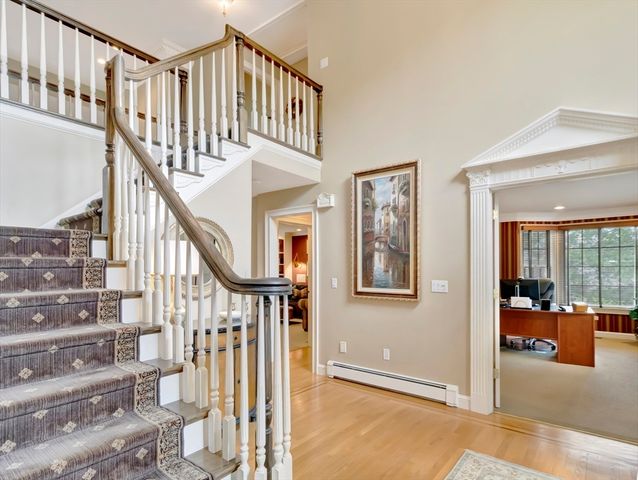 4 Wagon Wheel Rd, North Attleboro, MA 02760