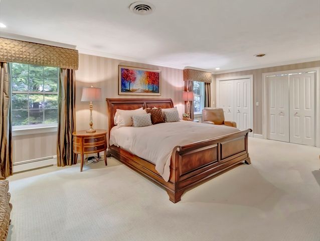4 Wagon Wheel Rd, North Attleboro, MA 02760