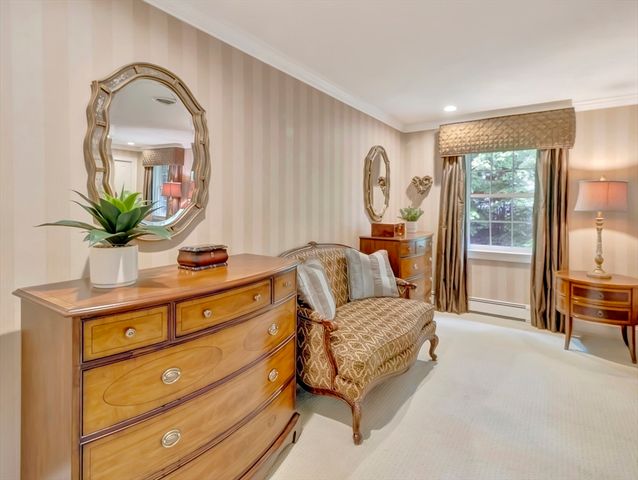 4 Wagon Wheel Rd, North Attleboro, MA 02760