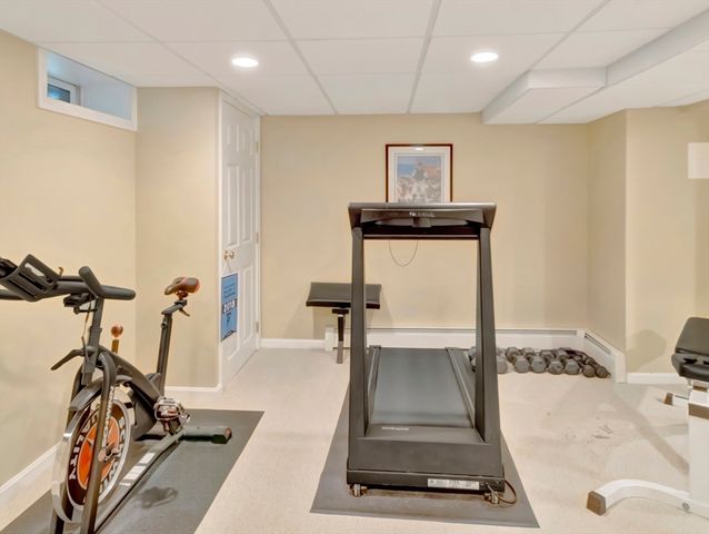 4 Wagon Wheel Rd, North Attleboro, MA 02760