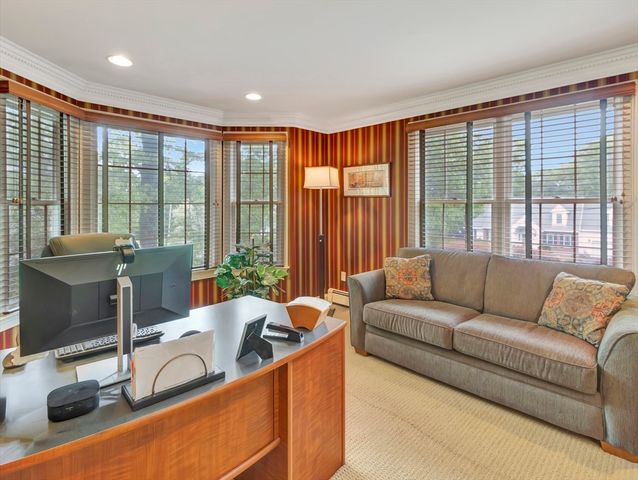 4 Wagon Wheel Rd, North Attleboro, MA 02760