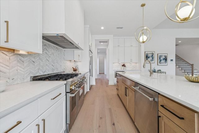 1225 Du Barry Lane, Houston, TX 77018