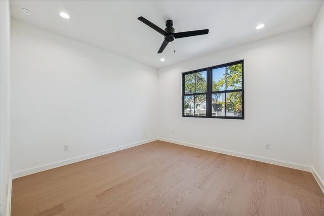 1225 Du Barry Lane, Houston, TX 77018