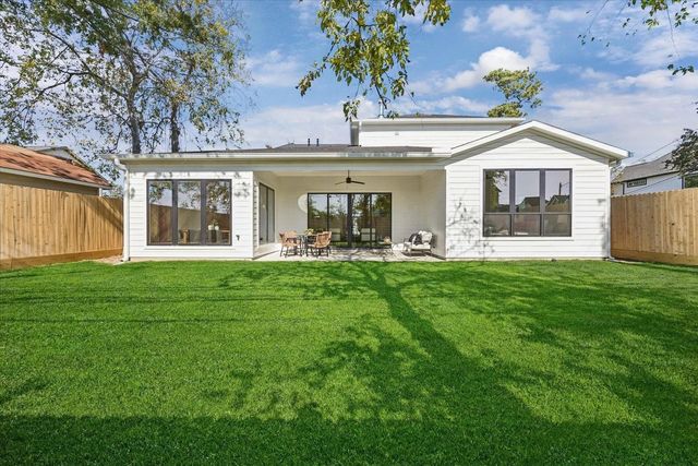 1225 Du Barry Lane, Houston, TX 77018