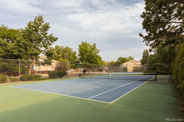 1562 S Spruce Street, Denver, CO 80231