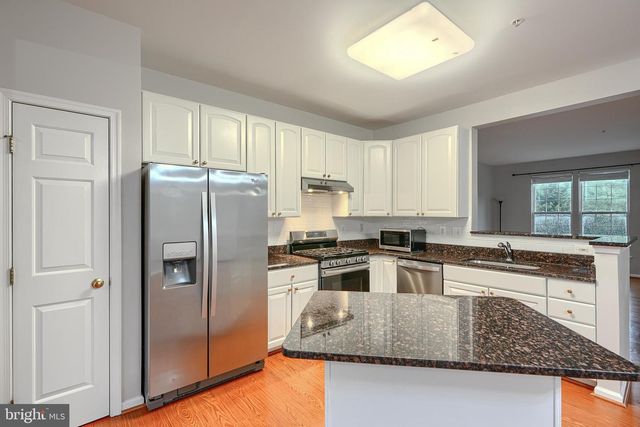 8820 PAPILLON DR, Ellicott City, MD 21043