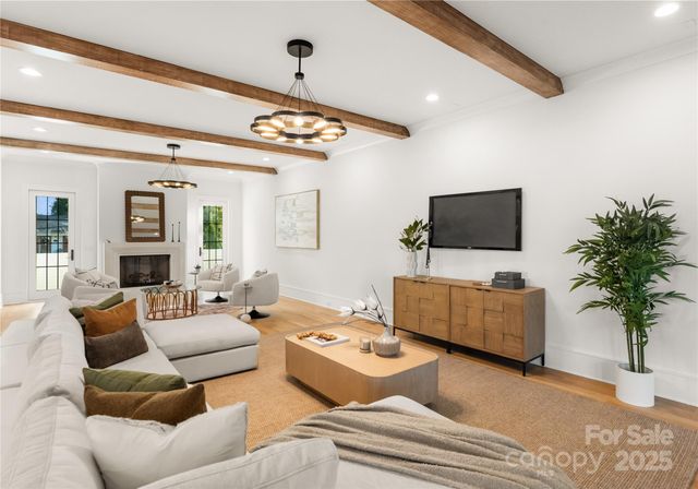 4142 Pineview Road, Charlotte, NC 28211