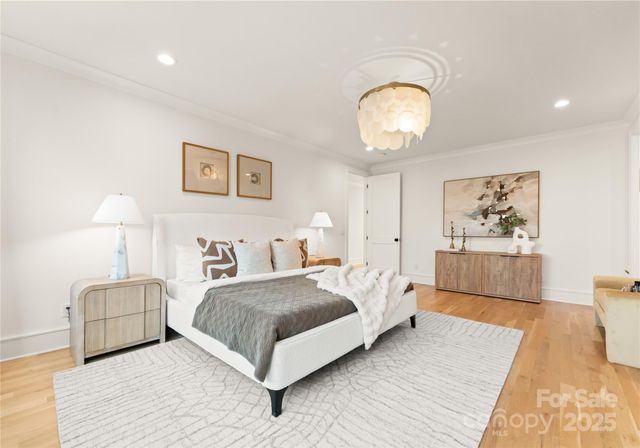 4142 Pineview Road, Charlotte, NC 28211