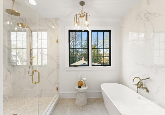 4142 Pineview Road, Charlotte, NC 28211