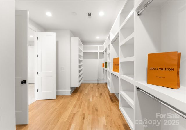 4142 Pineview Road, Charlotte, NC 28211