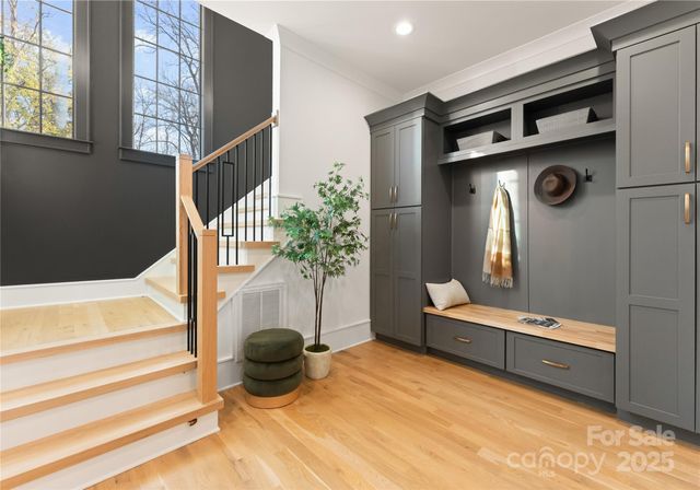 4142 Pineview Road, Charlotte, NC 28211