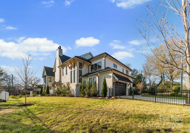 4142 Pineview Road, Charlotte, NC 28211