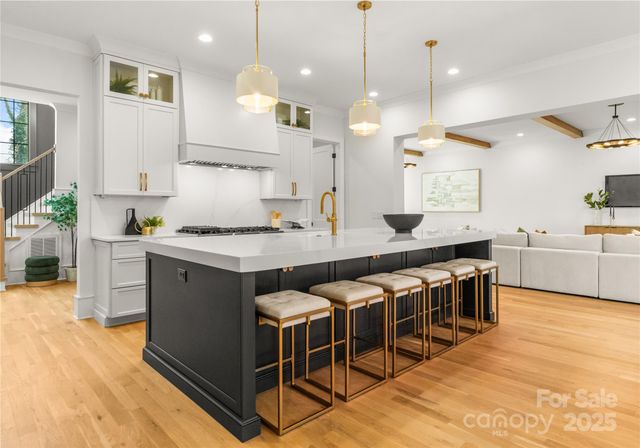 4142 Pineview Road, Charlotte, NC 28211