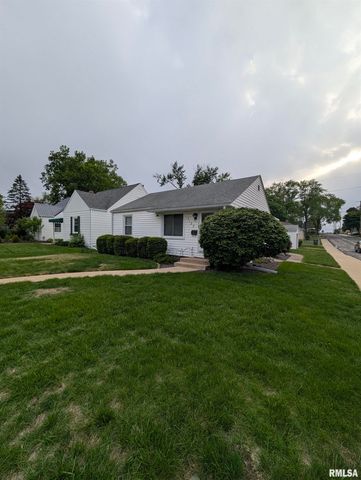3129 N PARISH Avenue, Peoria, IL 61604