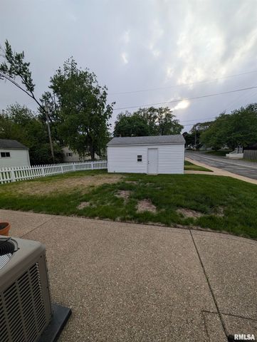 3129 N PARISH Avenue, Peoria, IL 61604