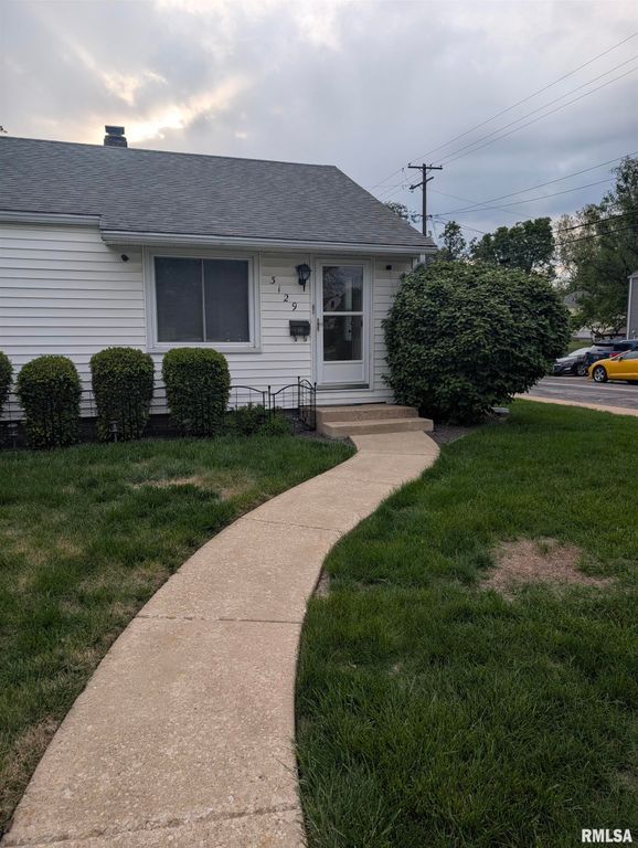 3129 N PARISH Avenue, Peoria, IL 61604