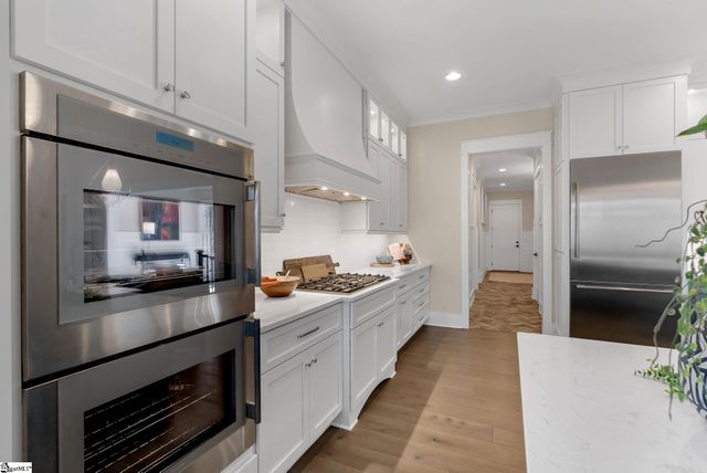 2 Cherokee Rose Trail, Marietta, SC 29661