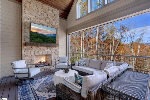 2 Cherokee Rose Trail, Marietta, SC 29661