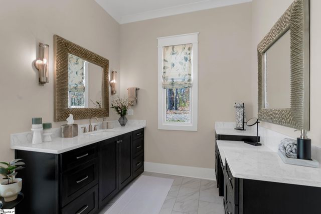 2 Cherokee Rose Trail, Marietta, SC 29661