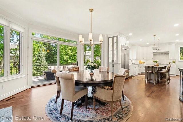960 Hill Hollow Lane, Milford, MI 48381