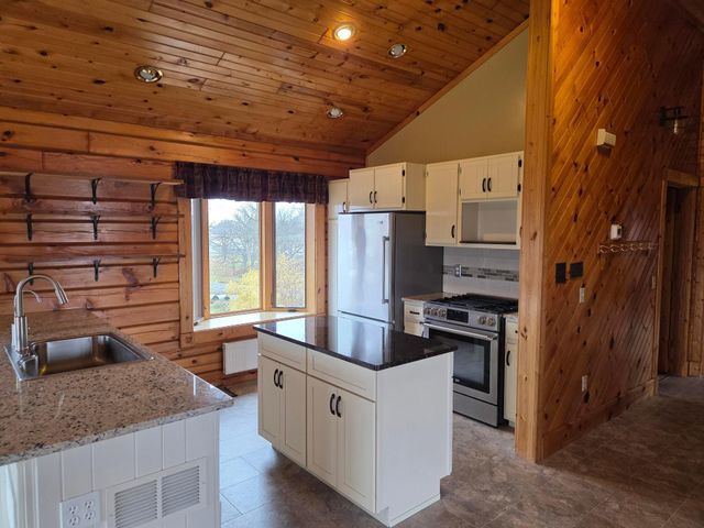 2040 275th Avenue, Luck, WI 54853