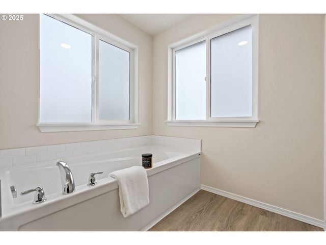 5150 Holly, Springfield, OR 97478