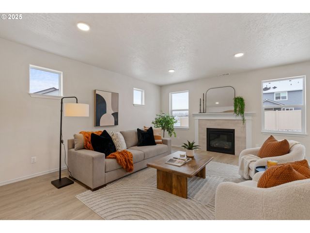 5150 Holly, Springfield, OR 97478