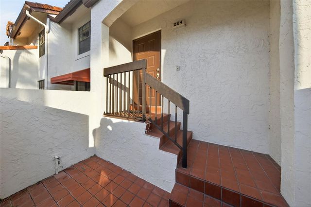 204 Lincoln Court 204, Deerfield Beach, FL 33442