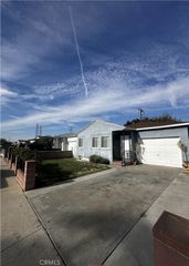 1047 E Spicer, Carson, CA 90745