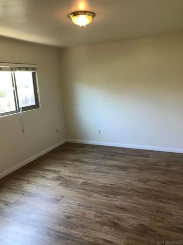 3035 Macaulay, San Diego, CA 92106