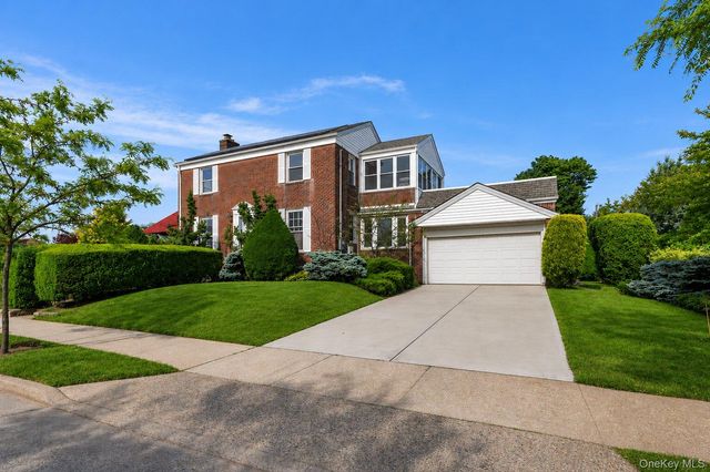 530 Washington Boulevard, Long Beach, NY 11561