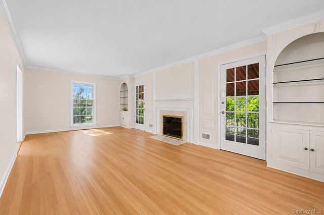 530 Washington Boulevard, Long Beach, NY 11561