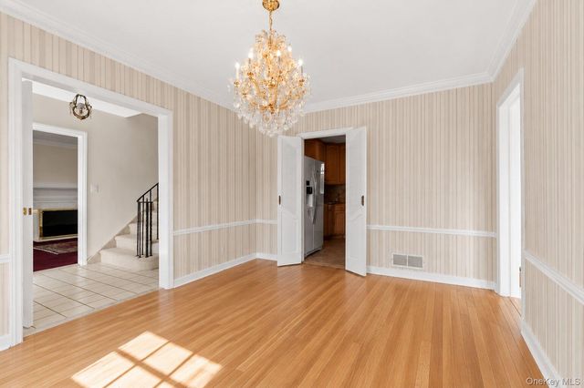530 Washington Boulevard, Long Beach, NY 11561