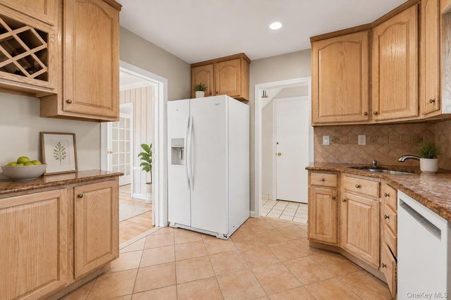 530 Washington Boulevard, Long Beach, NY 11561