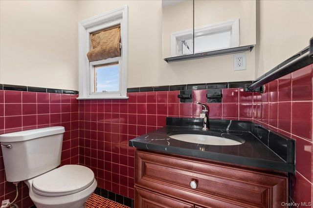 530 Washington Boulevard, Long Beach, NY 11561