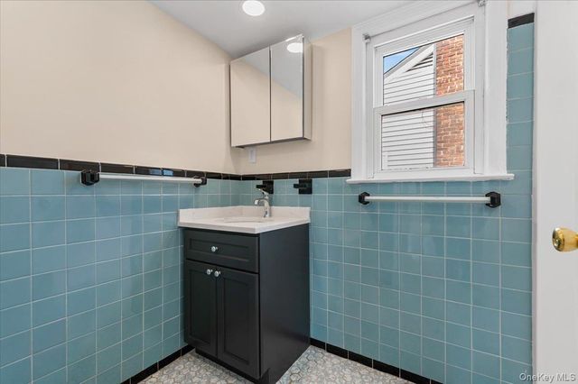 530 Washington Boulevard, Long Beach, NY 11561
