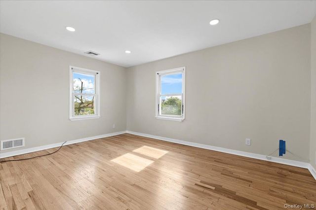 530 Washington Boulevard, Long Beach, NY 11561