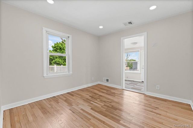 530 Washington Boulevard, Long Beach, NY 11561