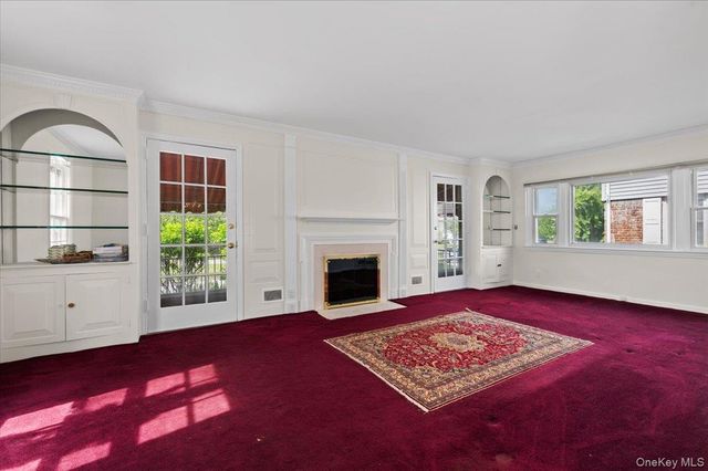 530 Washington Boulevard, Long Beach, NY 11561